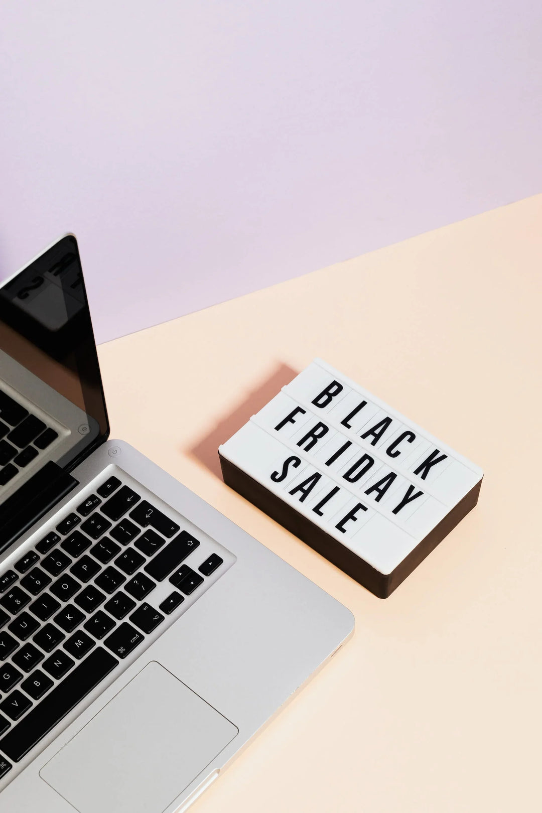 Black Friday Bonanza at Furnitrends: Revamp Your Space, Revitalize Your Savings!