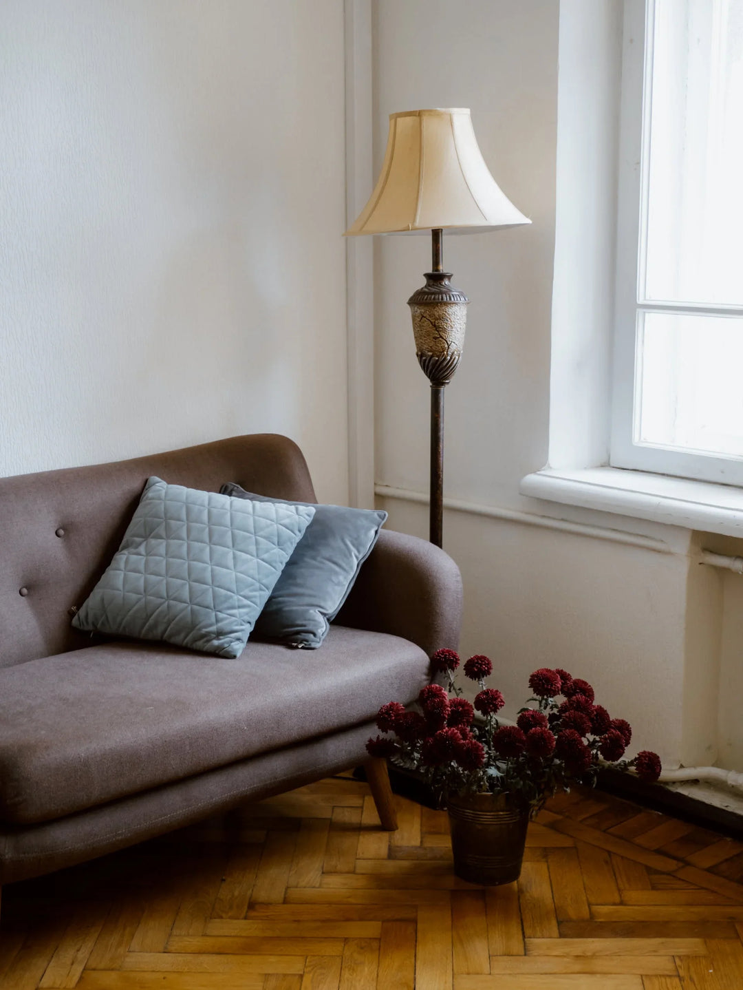 February Flourish: Embrace Elegance in Every Corner with Furnitrends