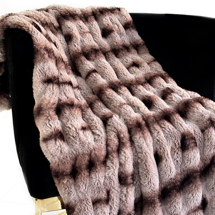 Plutus Brown - Fluffy Bunni Faux Fur - Luxury Throw Blanket