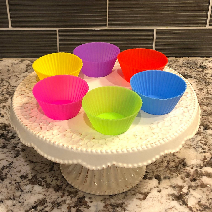 12 Reusable Silicone Baking Cups