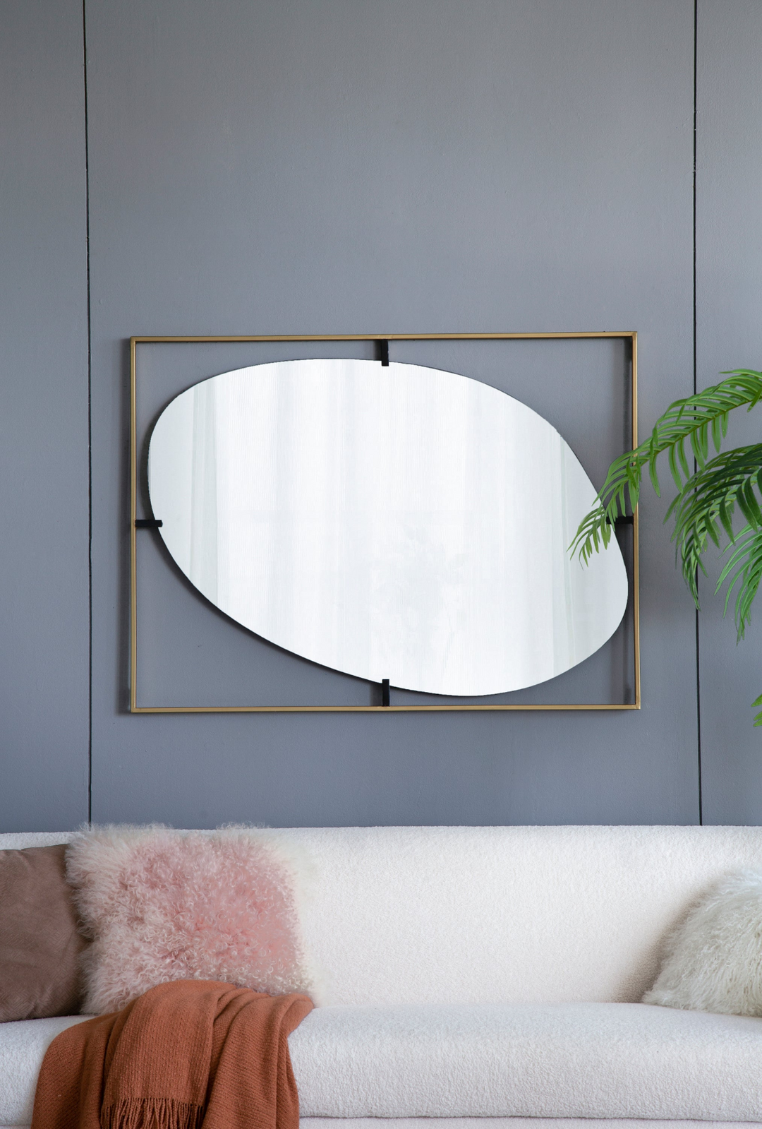 Contemporary Poppy Mirror - Elevate Your Wall Decor