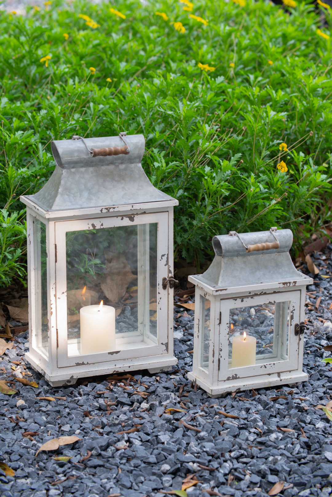 Evelyn Lanterns: Rustic Charm for Indoor and Outdoor Ambiance