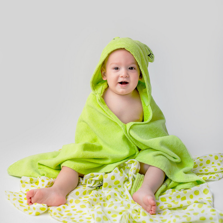 Milk&Moo Cacha Frog Velvet Hooded Baby Towel